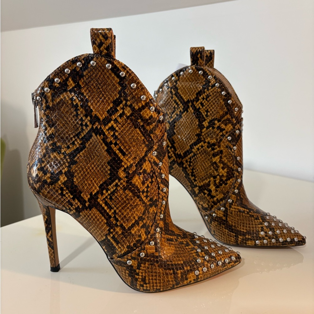 NEW Jessica Simpson Brown Snake Print Heeled Boots